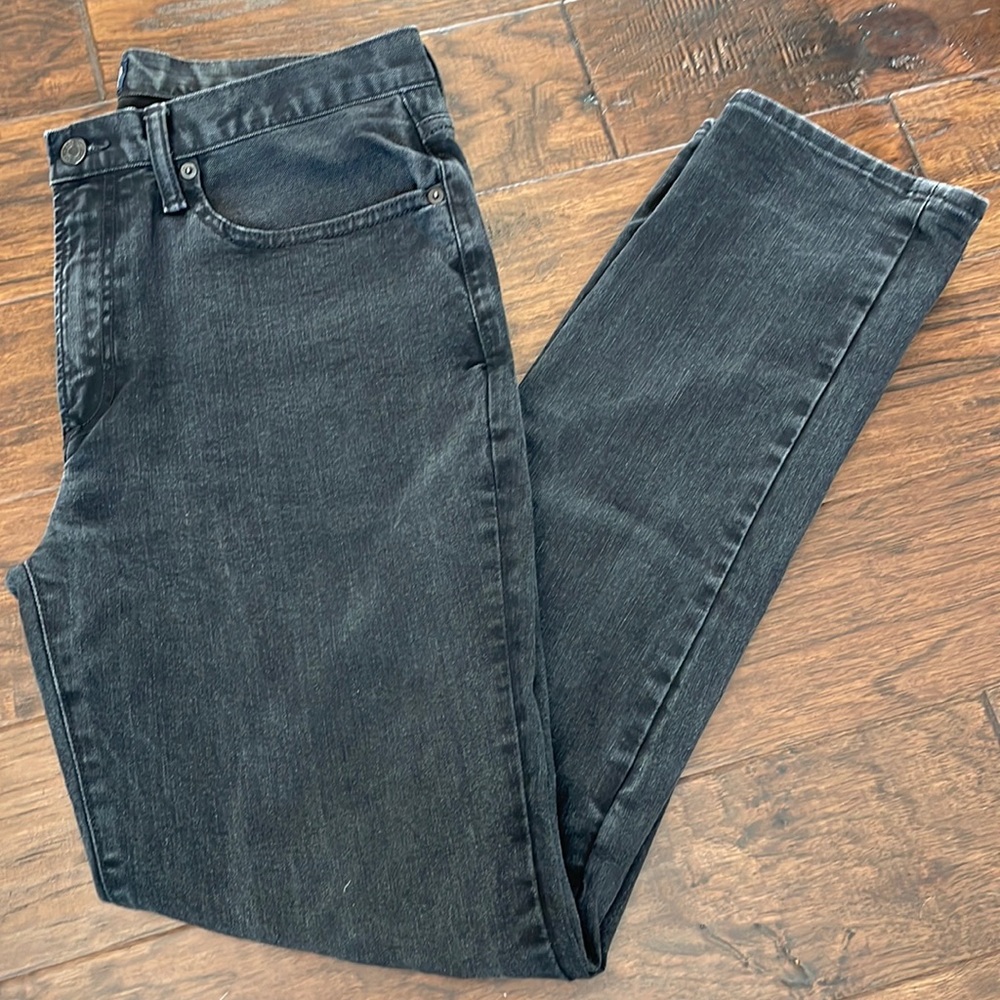 Men’s Gap skinny jeans
